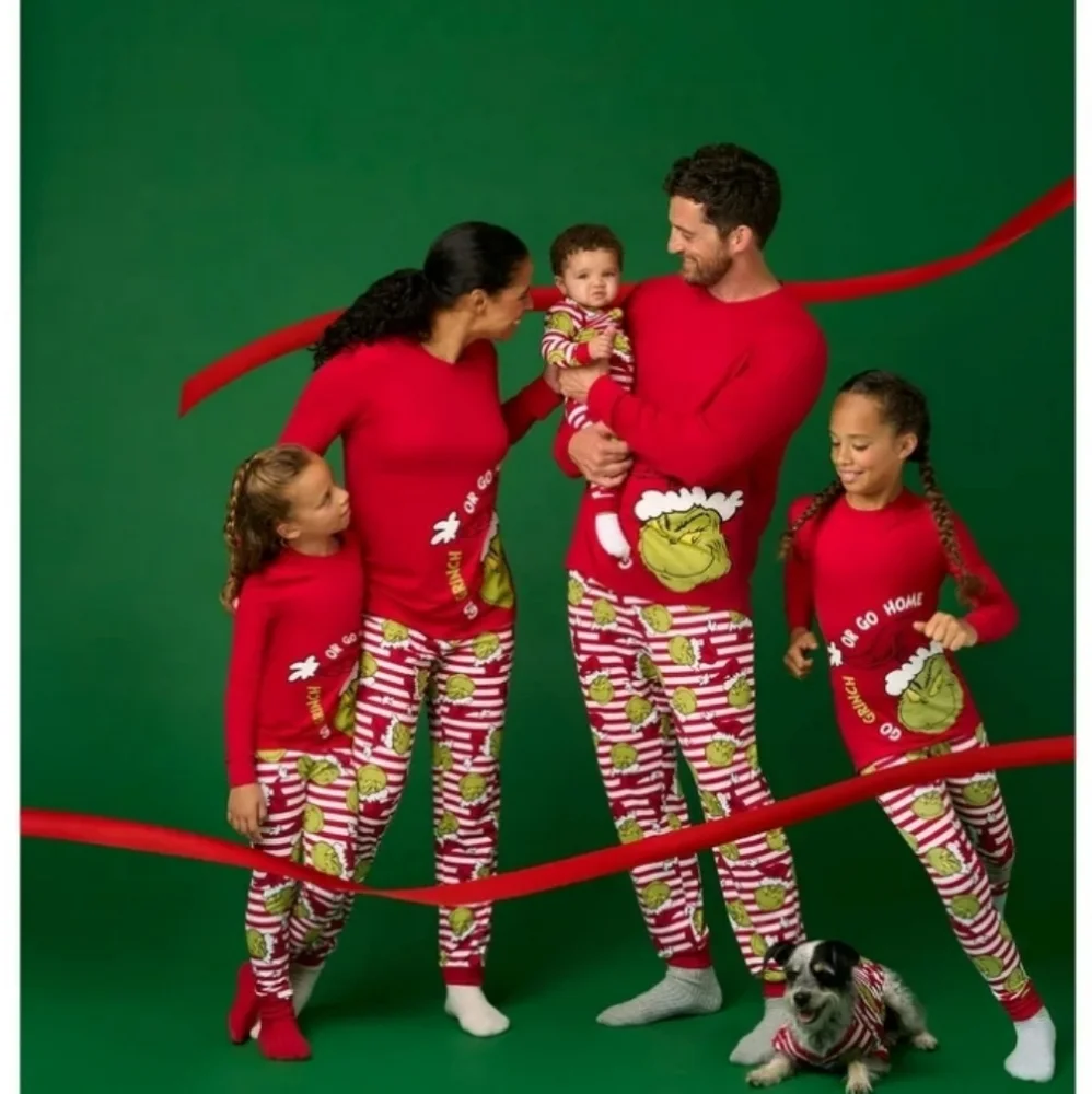 FINAL SALE🔥 🆕 infants Grinch pajamas - Picture 2 of 6